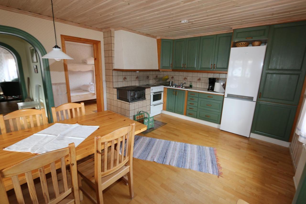 Ratt O Roder Stugby & Konferens Villa Djuras Luaran gambar