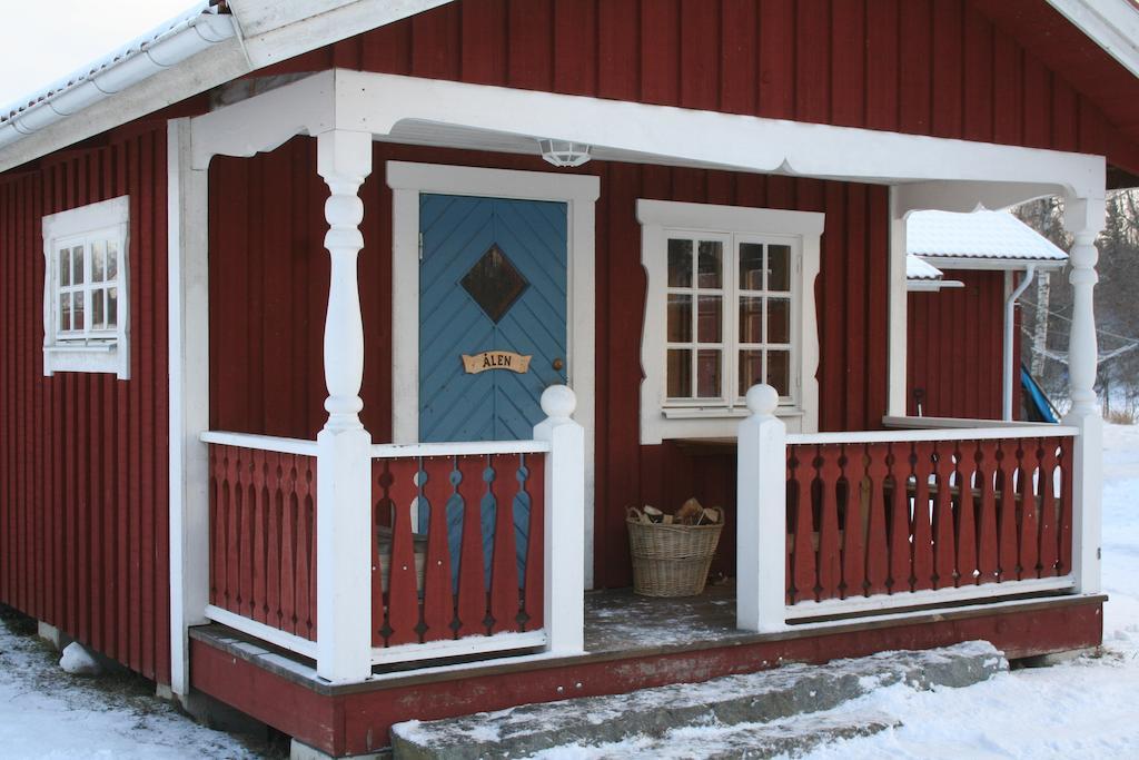 Ratt O Roder Stugby & Konferens Villa Djuras Luaran gambar